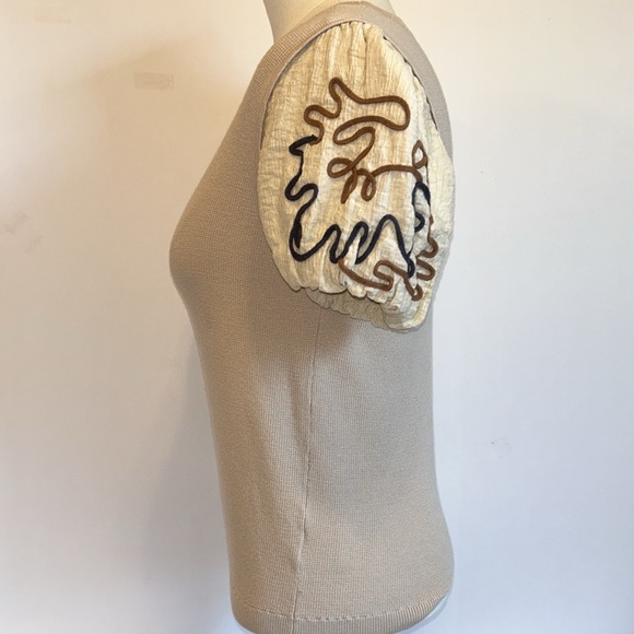 Current air LA Beige Puff Sleeve Top with Embroidered Details Women’s Small - Picture 5 of 10